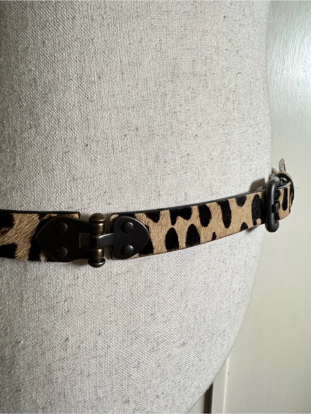 Fossil slim leopard